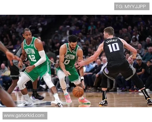 勇士与凯尔特人精彩对决录像回放赛场瞬间不容错过